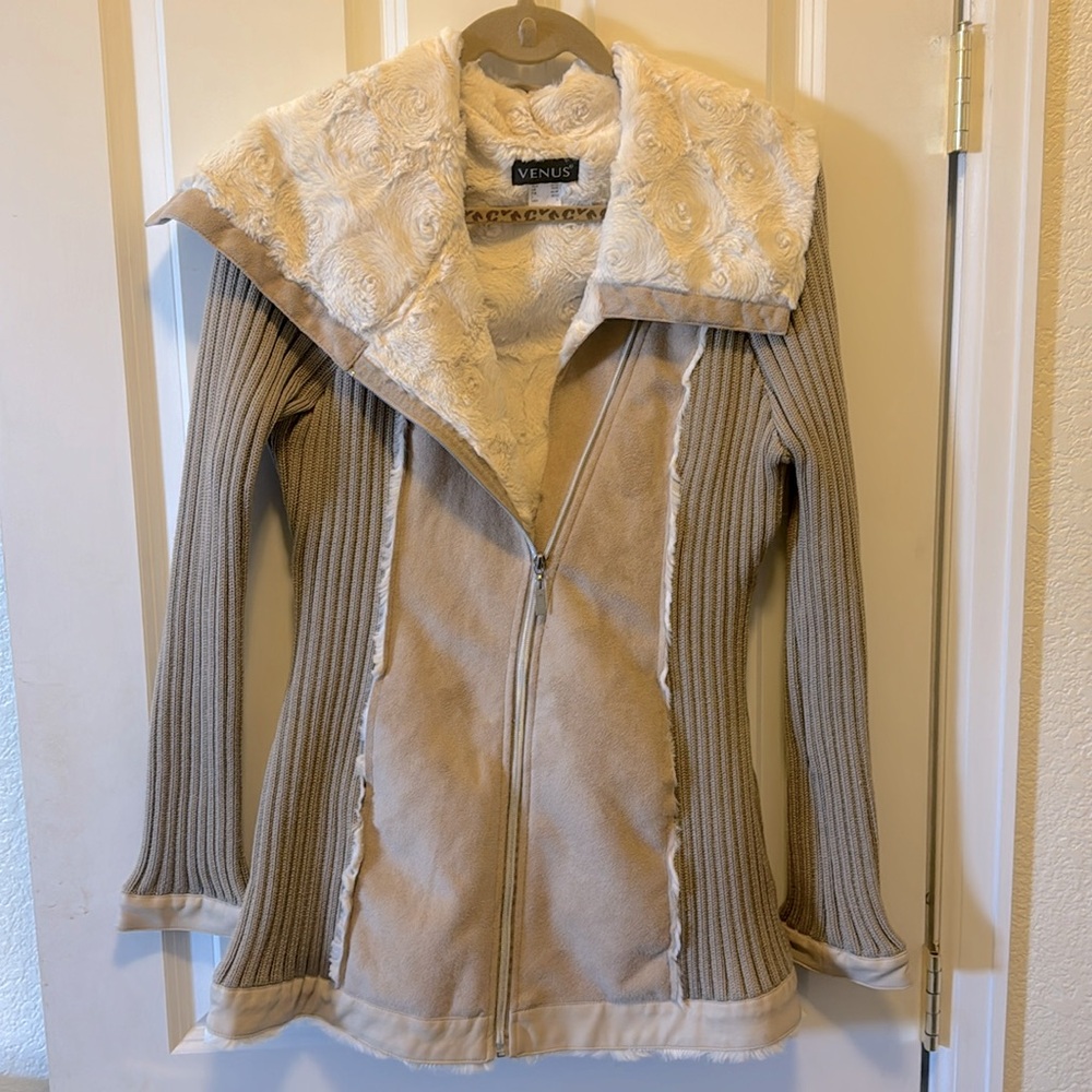 VENUS Beige and Cream Textured Jacket